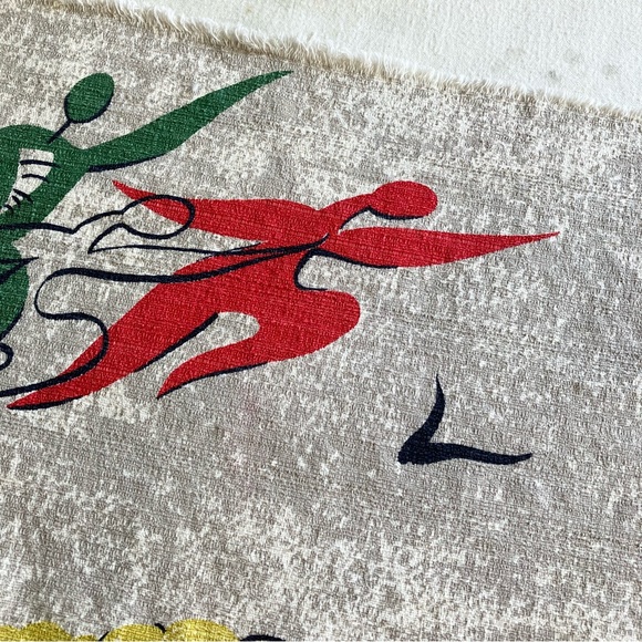 PLS READ Vintage Cloud Chasers Barkcloth Fabric Red Green Yellow Gray Bark Cloth - Picture 7 of 7